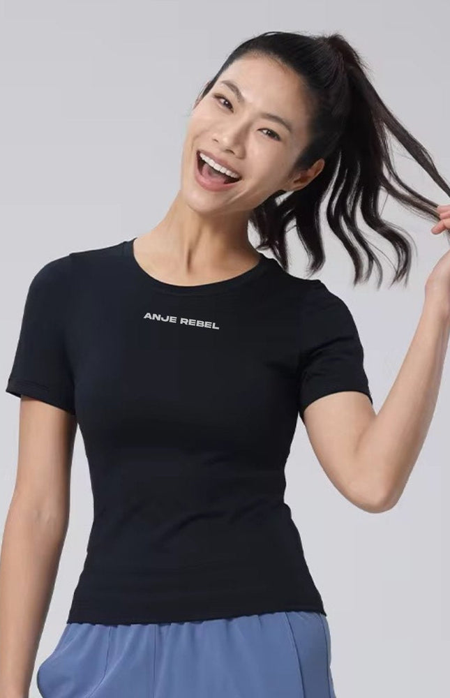 SlimFit Women Gym Shirt ANJE REBEL