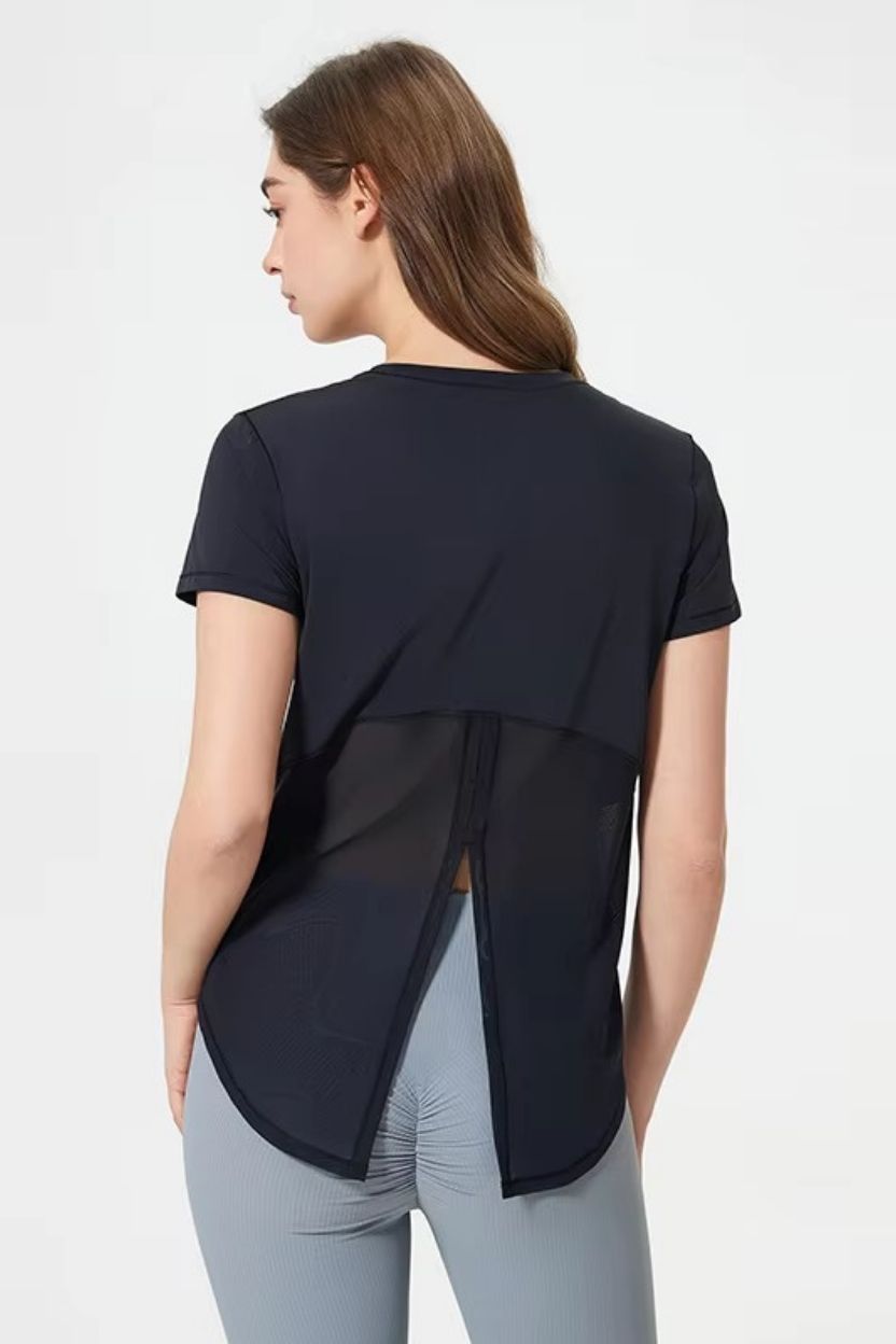Versatile Relaxed-Fit Yoga Blouse ANJE REBEL