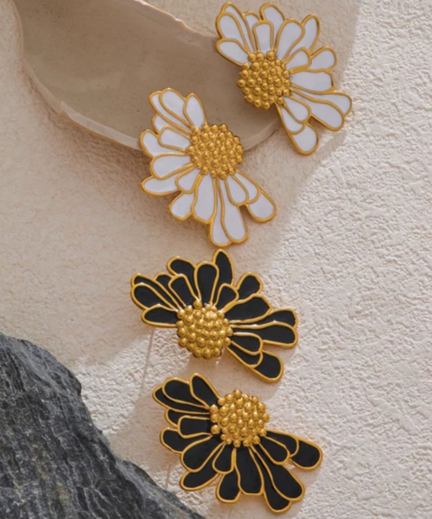 Daisy De Fleurs Earrings ANJE REBEL