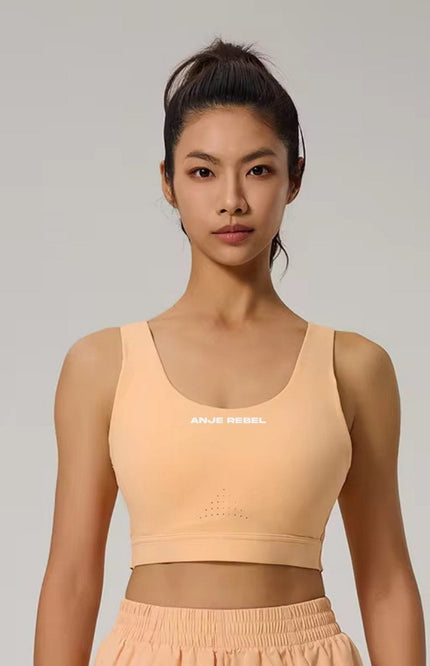 Curvaceous Full-Support Sports Bra ANJE REBEL