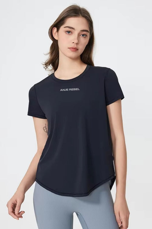 Versatile Relaxed-Fit Yoga Blouse ANJE REBEL