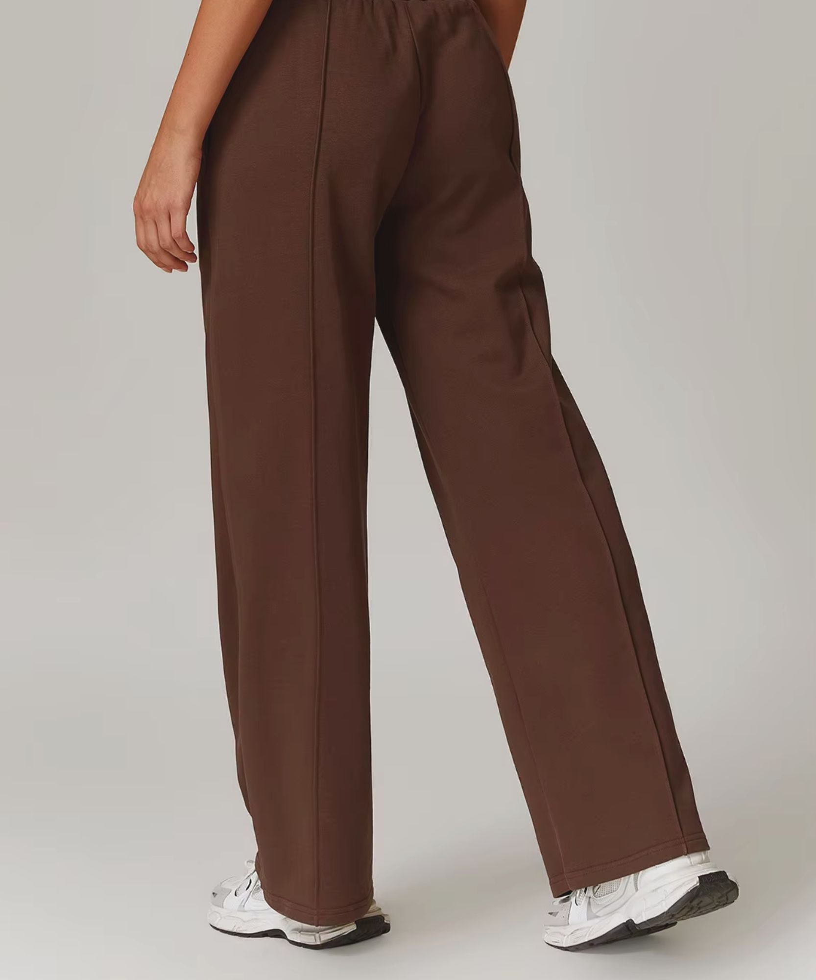 Relax-Fit Wide Legged Jogger Pants - ANJE REBEL