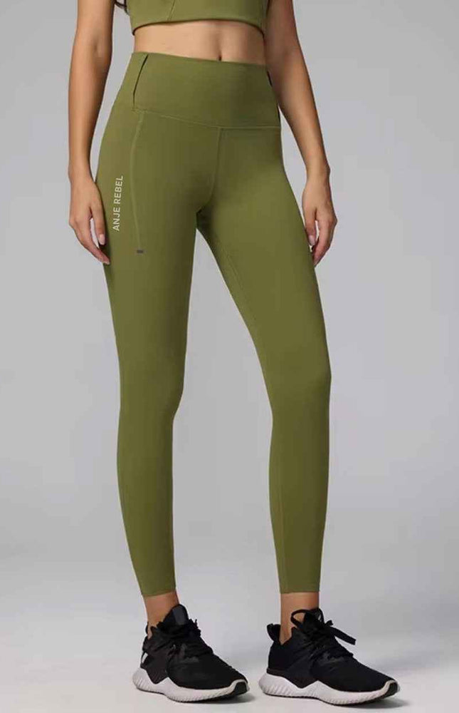 Functional “Belt-Hook” Hugging Leggings