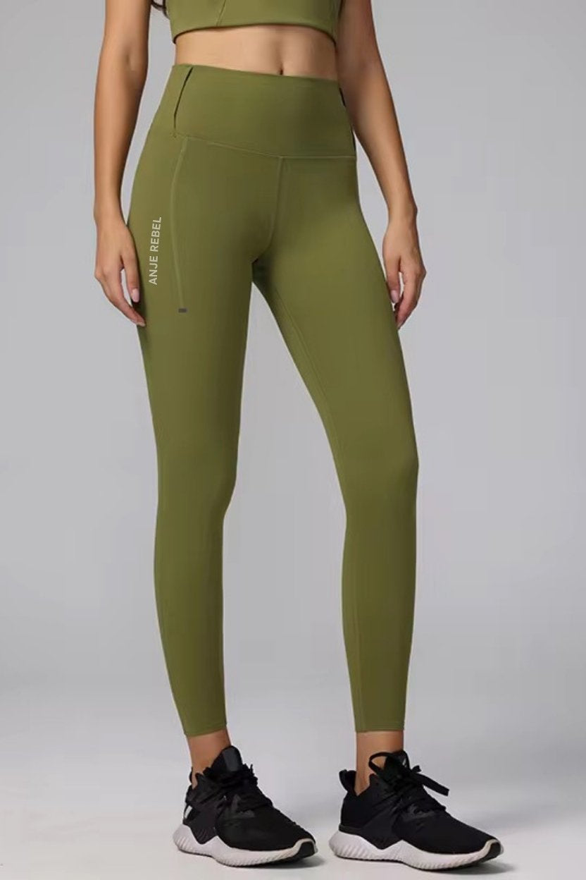 Functional “Belt-Hook” Hugging Leggings ANJE REBEL