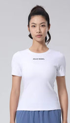 AR White / Small