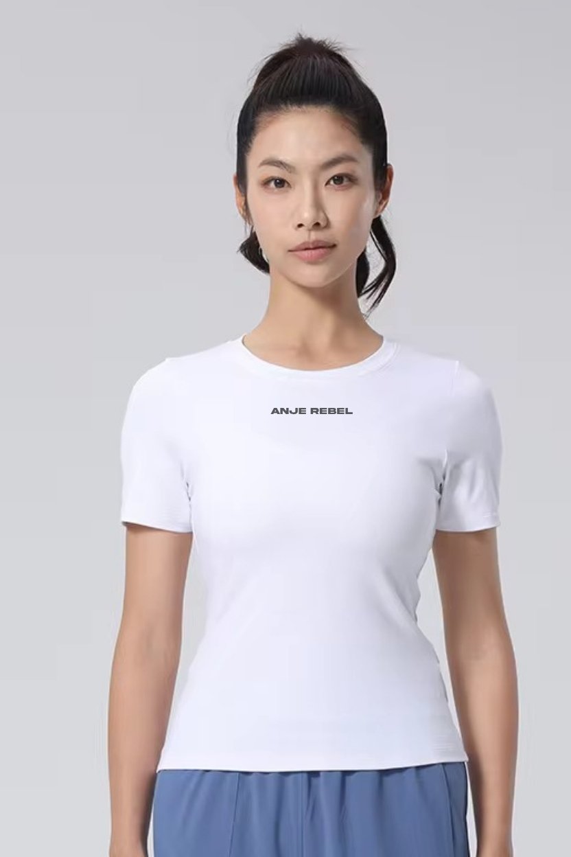 SlimFit Women Gym Shirt ANJE REBEL