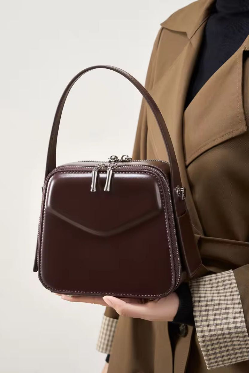 𝚂𝚊𝚌 à 𝚖𝚊𝚒𝚗 𝙼𝚊𝚛𝚒𝚕𝚢𝚗 𝚜𝚊𝚜𝚑 - ANJE REBEL