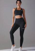 Black / Small