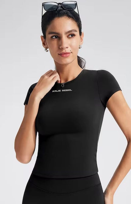 Sweatwicking Women’s Gym Shirt ANJE REBEL