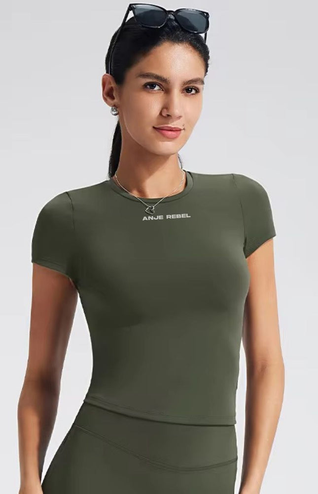 Sweatwicking Women’s Gym Shirt ANJE REBEL