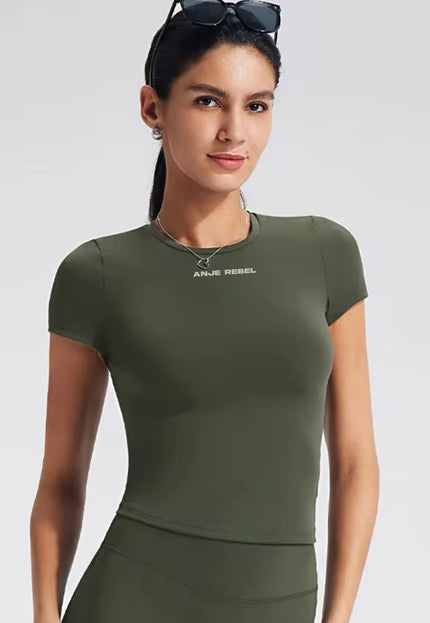 Sweatwicking Women’s Gym Shirt ANJE REBEL