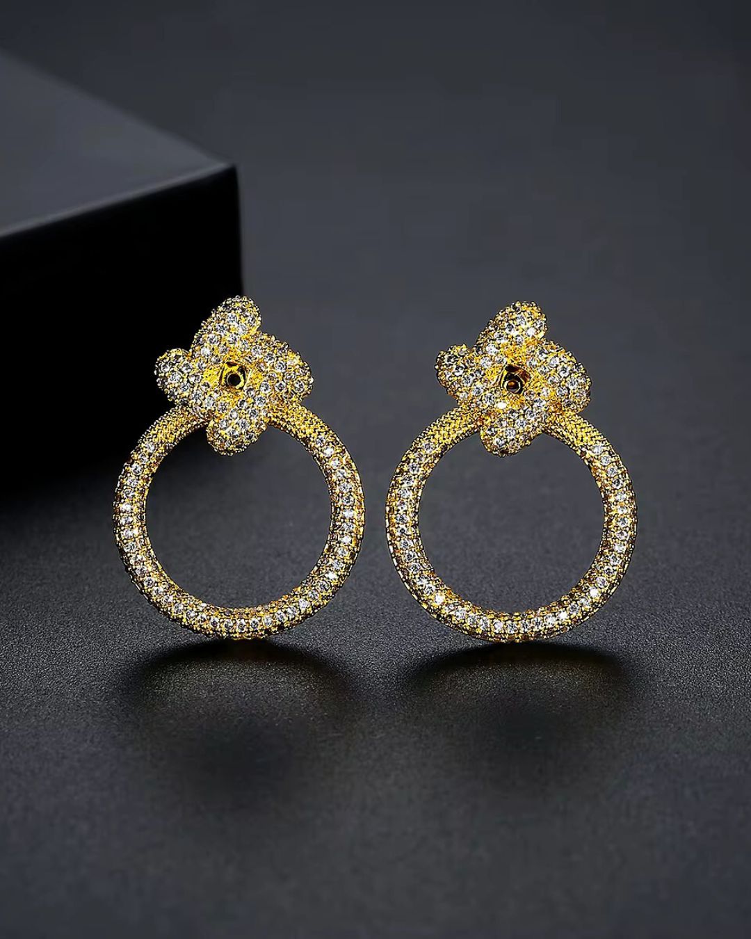 “Flower Circle” Earrings ANJE REBEL