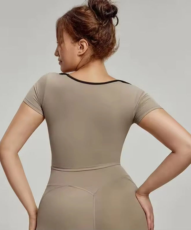 Curvy Contour Active Top ANJE REBEL