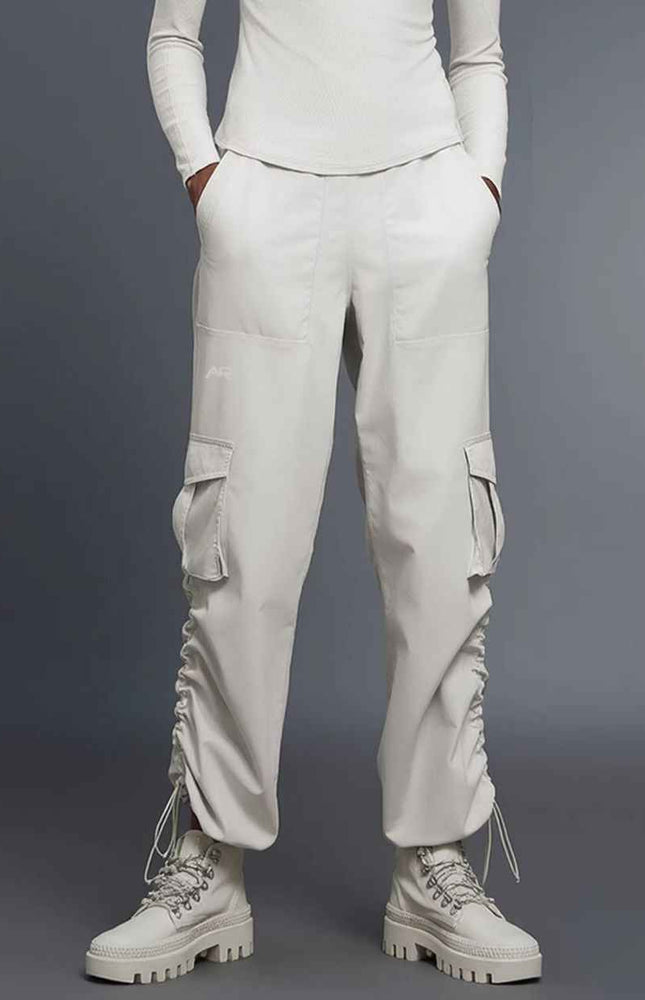 Movement Multi-Pockets Jogger Pants