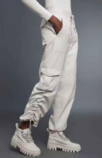AR White
