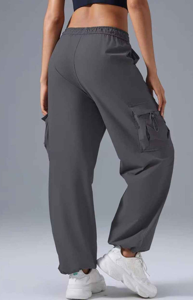 Relaxed-Fit Multi-Pockets Jogger Pants