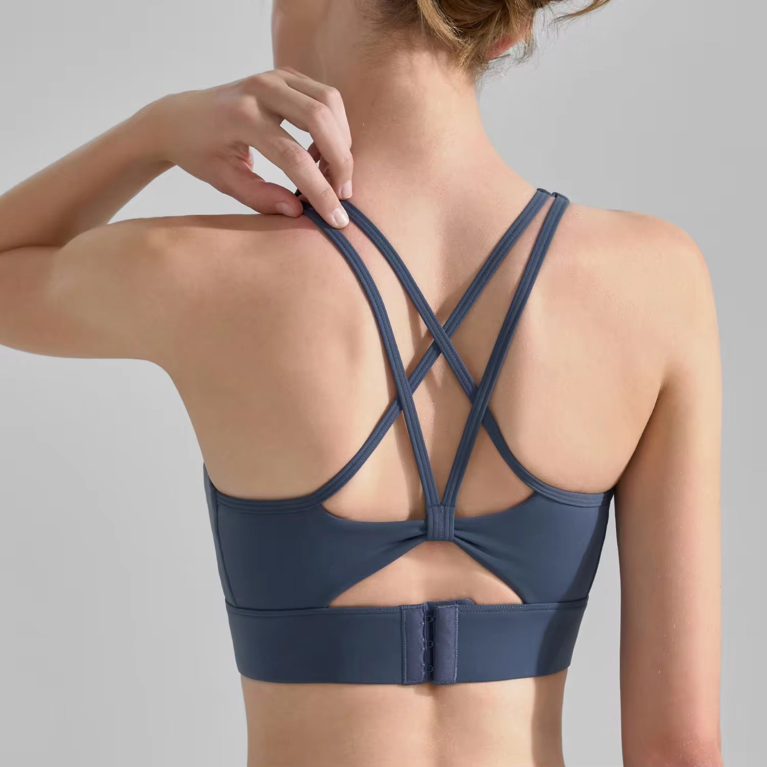 Hooked Back Sports Bra ANJE REBEL