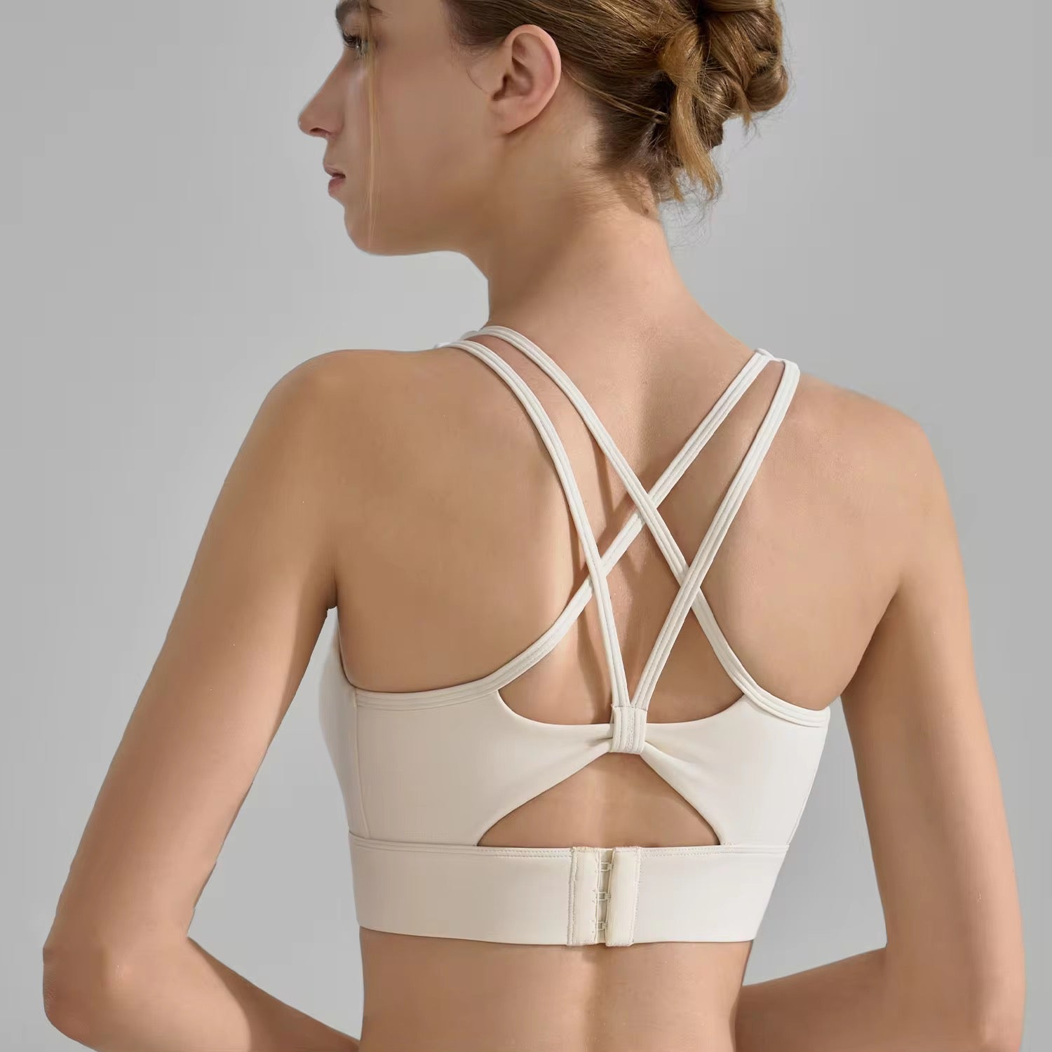Hooked Back Sports Bra ANJE REBEL